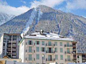 Apartment Le Pavillon-3 by Interhome Chamonix-Mont-Blanc